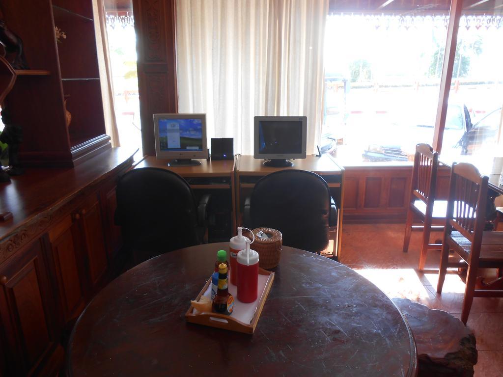 Chanthasom Guesthouse Ban Nongdouang Extérieur photo
