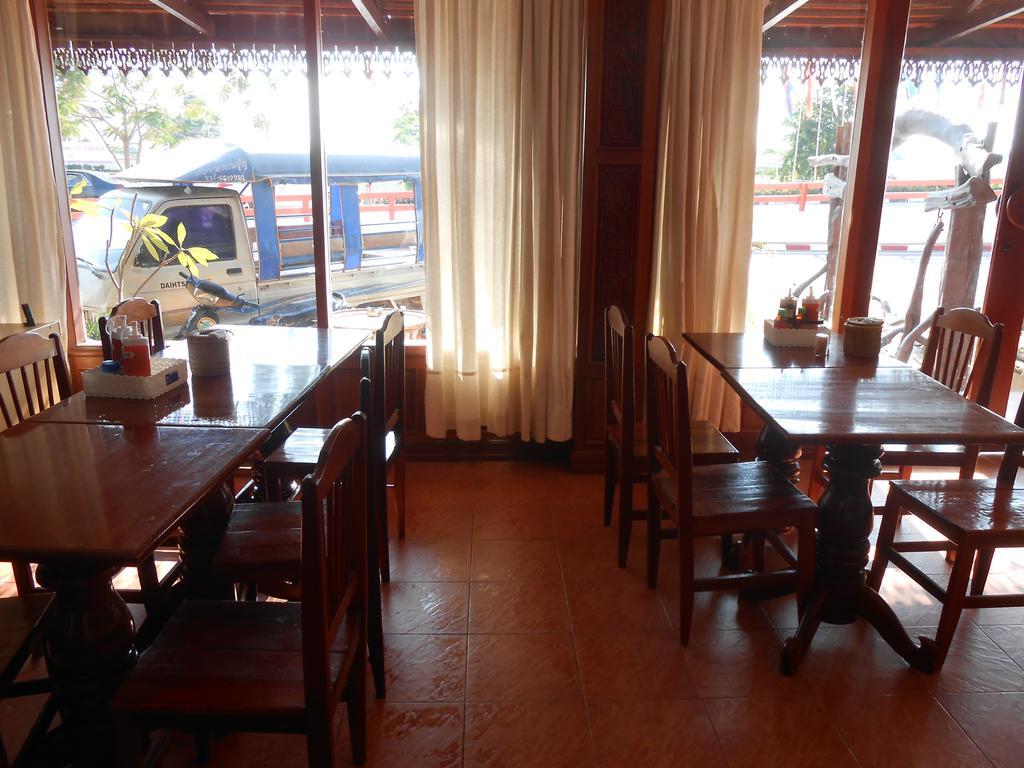 Chanthasom Guesthouse Ban Nongdouang Extérieur photo